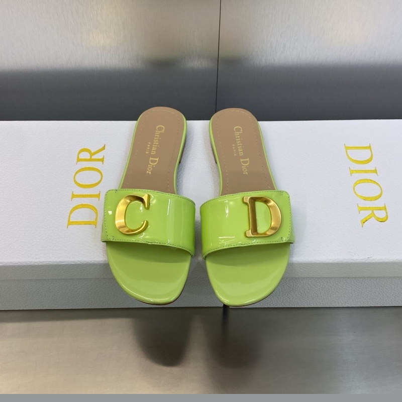 ch**an D*or slippers
